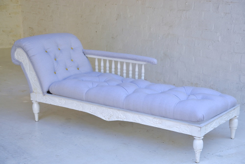 004 Vintage chaise lounge, upholstered in grey linen with yellow buttons 